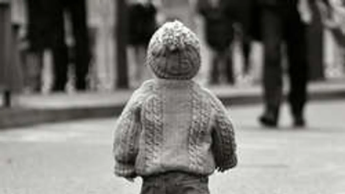 Eltűnt egy kisgyerek Szekszárdon, senki sem segített