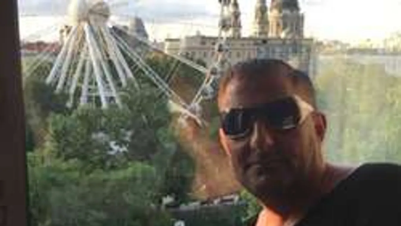 Győzike felesége nélkül, az Édenes bombázókkal vakációzik!