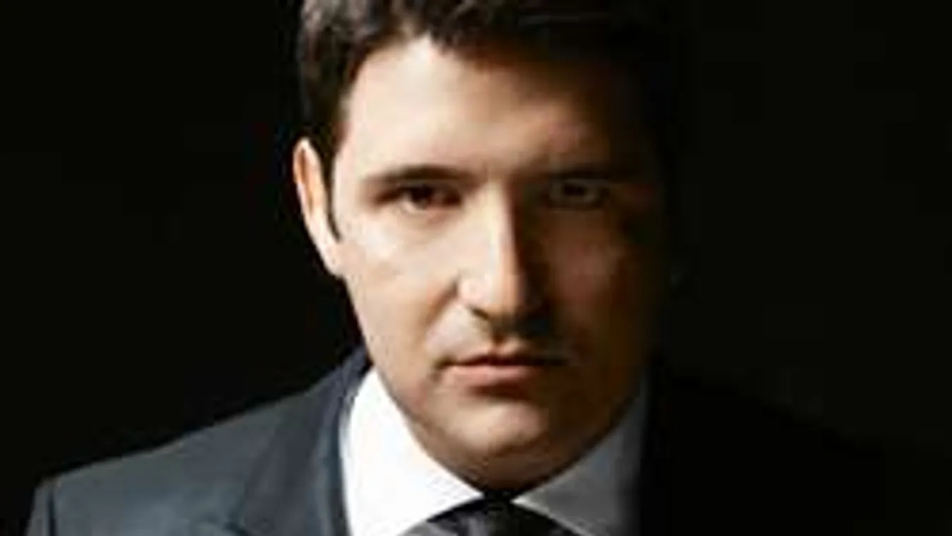 Éles vita! - Luxusélete miatt támadják Hajdú Pétert!