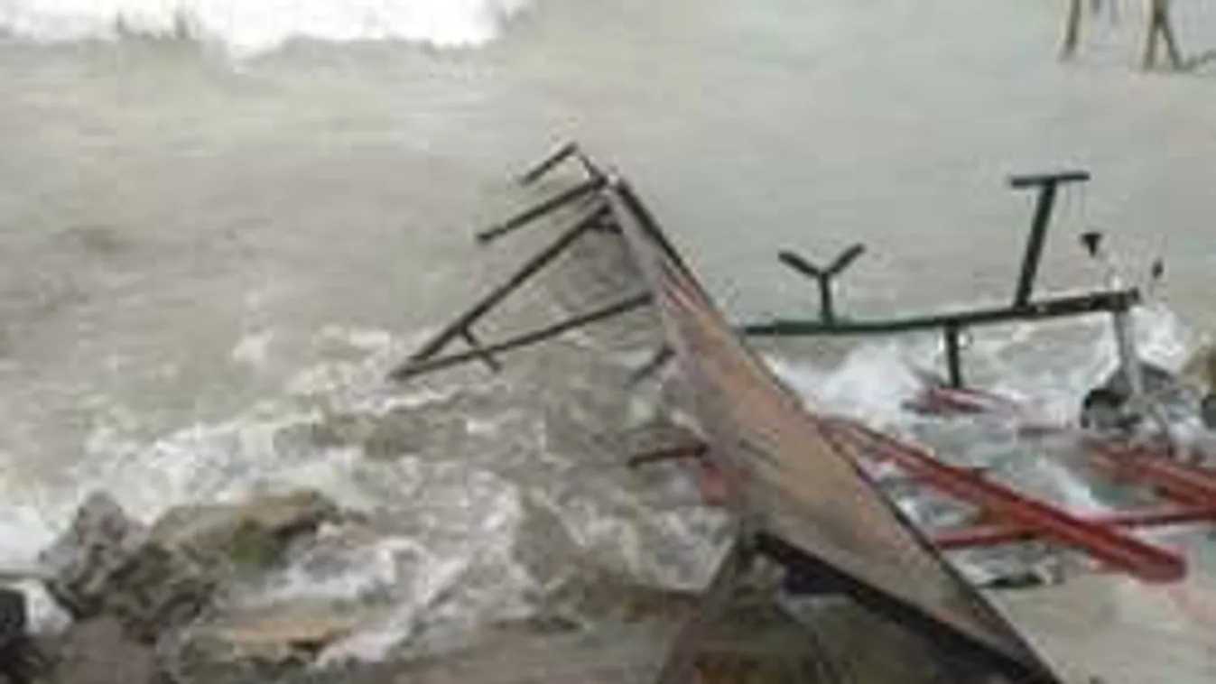 Így rombolt a Balaton a viharban!