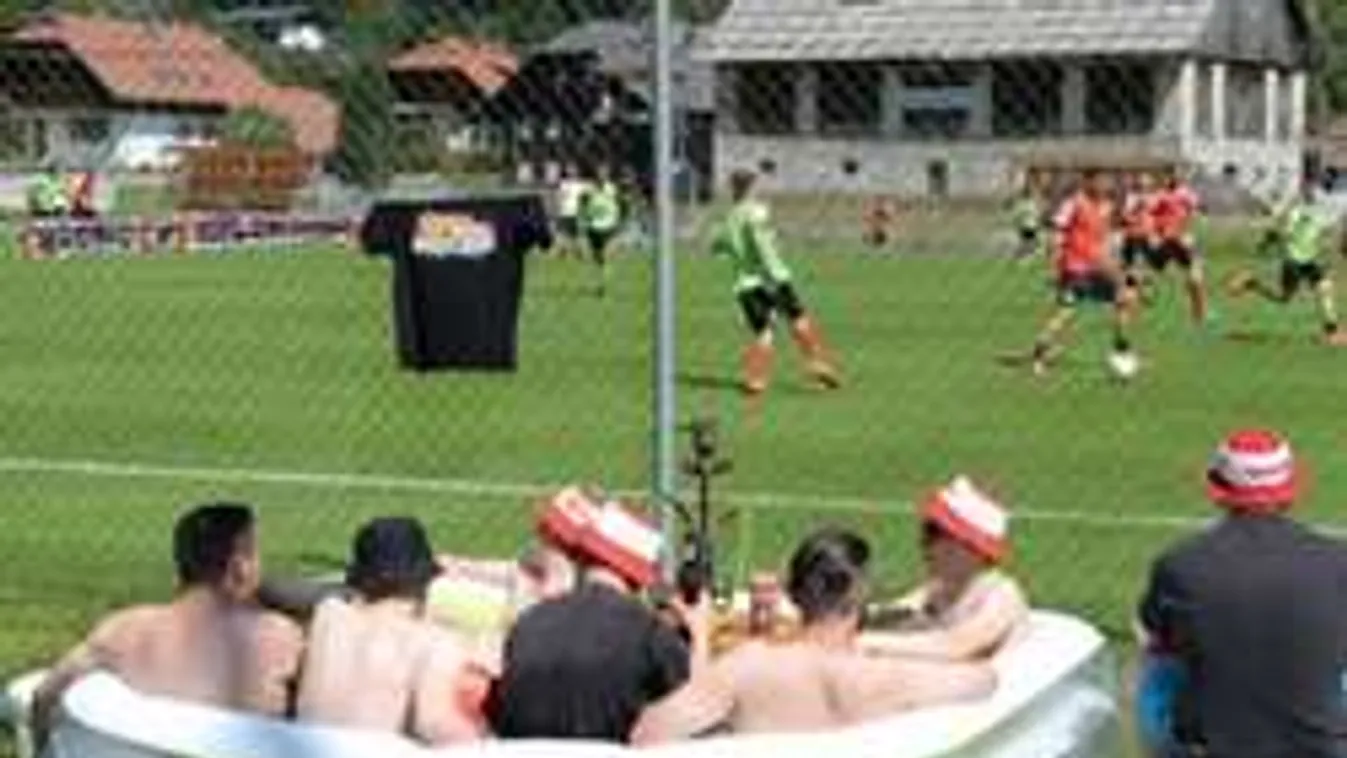 Unod már a hőséget? Nézd így a focimeccset! - fotó