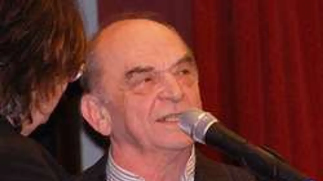 Eltúlzott hisztinek tartják a vadászó celebek az Oroszlánkirály megölését