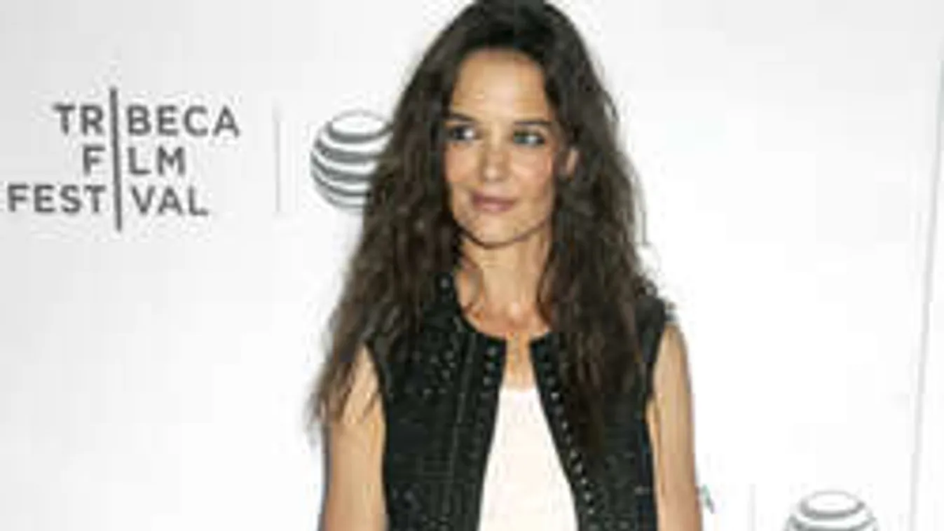 Ennél borzalmasabban öltözött sztárt még nem láttál! - Fotó