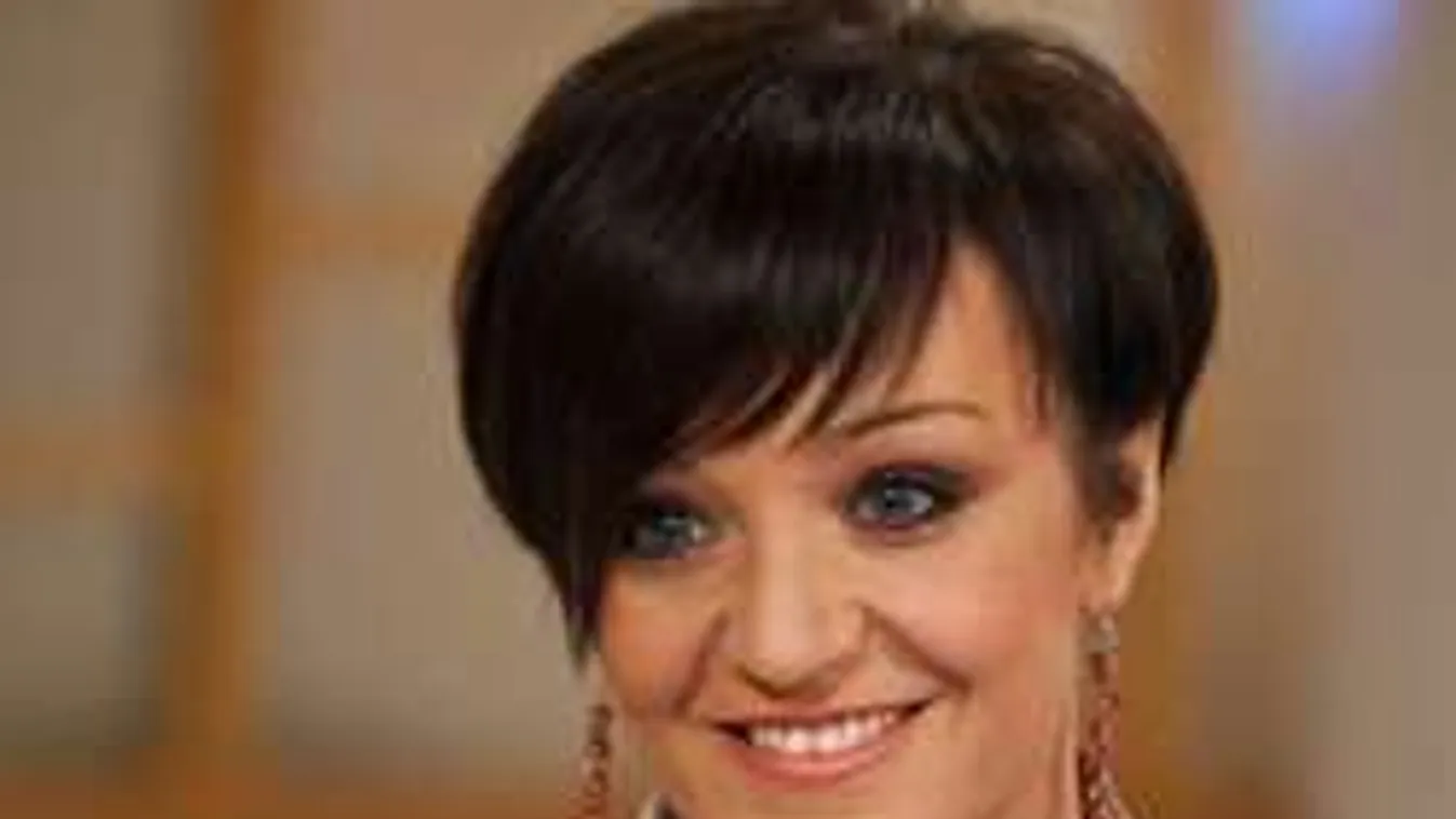 Szandi nem akar mintaanya lenni és így kezeli a karácsonyi stresszt...