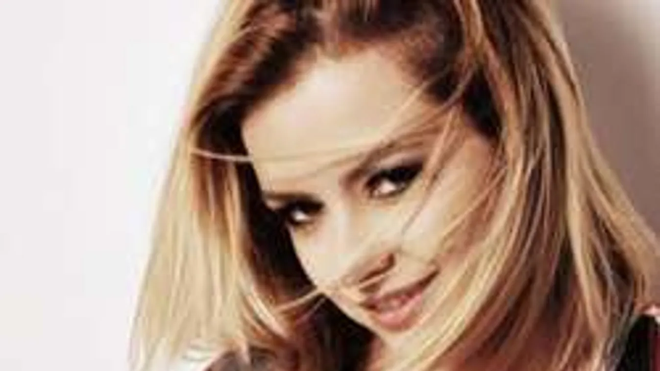 Veszélybe került Lola karácsonya, egy betegség ledöntötte a lábáról