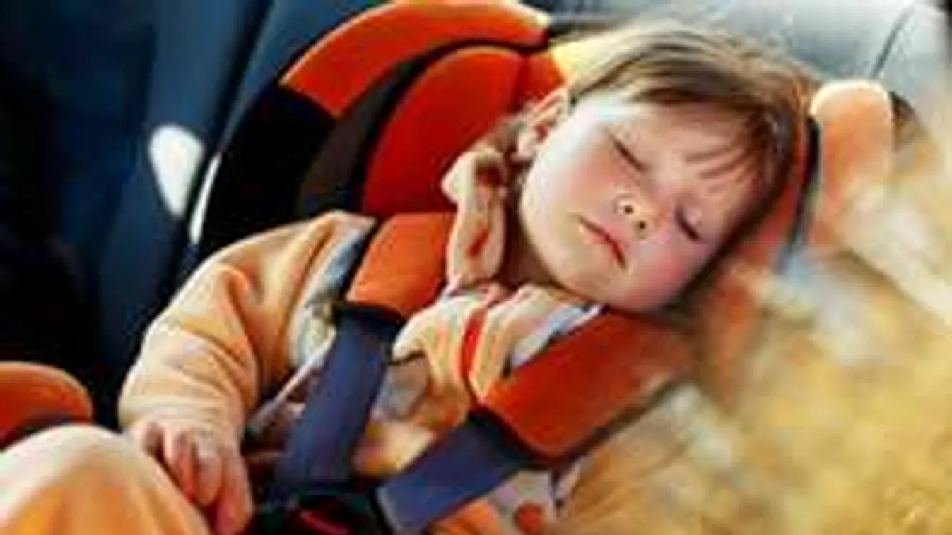Életveszélyes, ha nem veszed le a kocsiban a kabátot a gyerekedről!