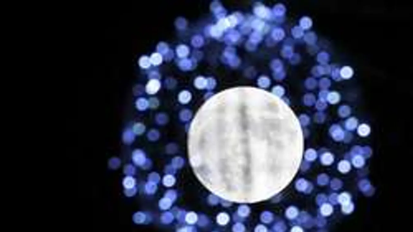 Így nézett ki szenteste a ritka, égi jelenség! - fotók