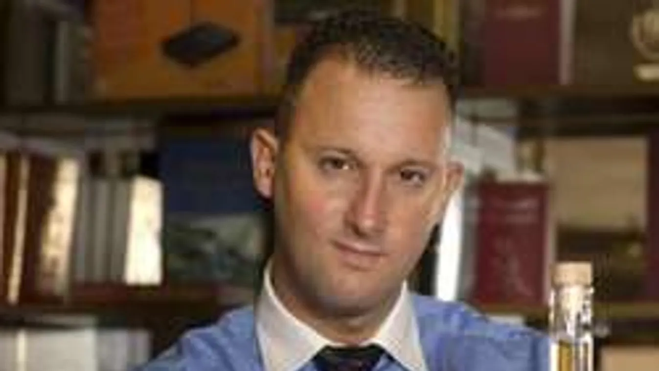 Négy napon át piált: Depressziósra itta magát Alekosz karácsonykor!