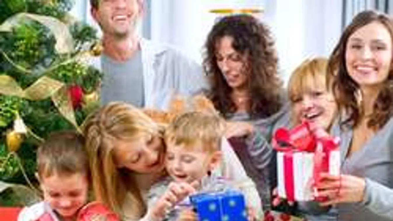 Összezárva családoddal: Túlélőcsomag a karácsonyi nehéz napokra!