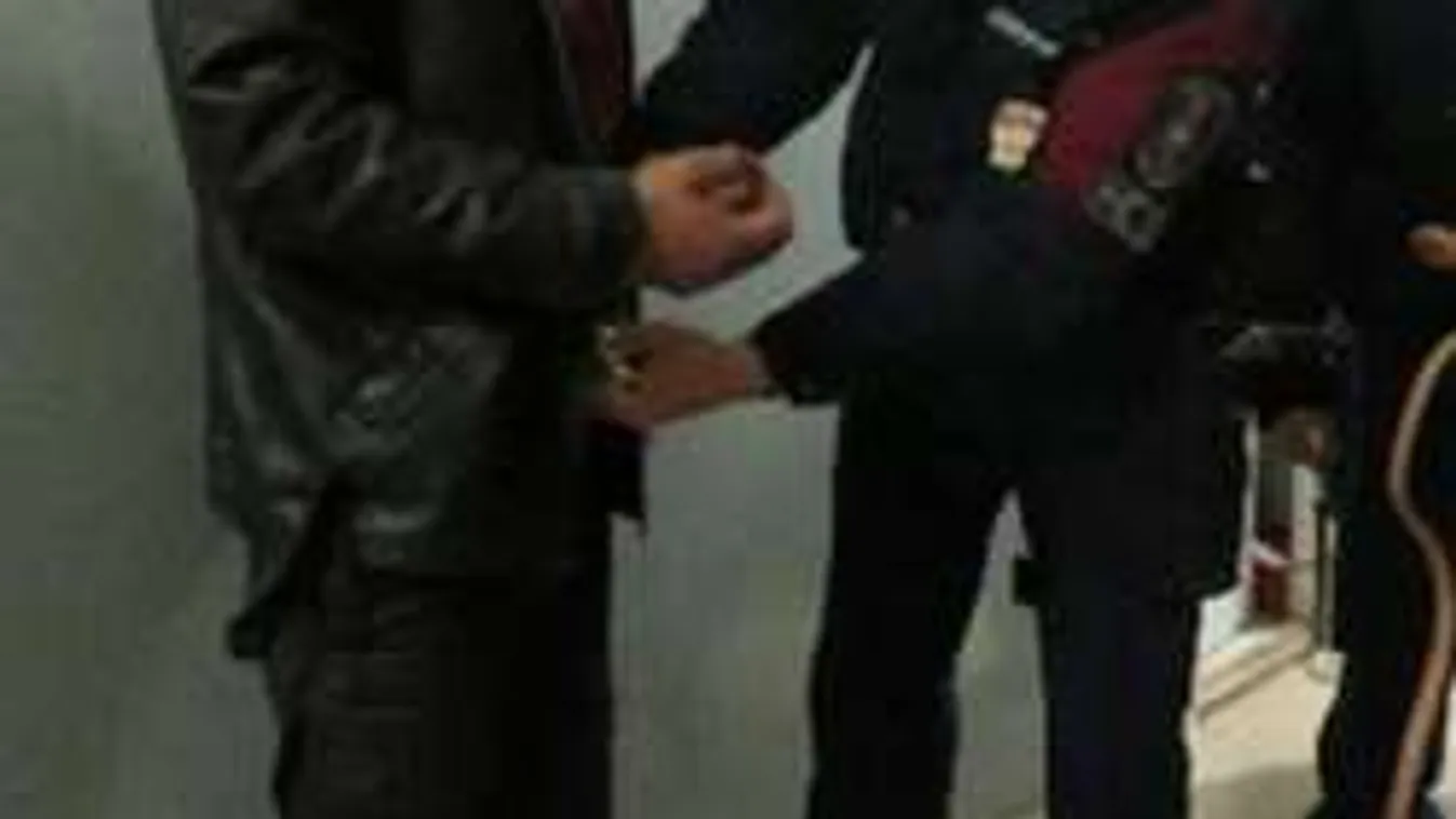 Négy férfi kínzott meg brutálisan egy házaspárt