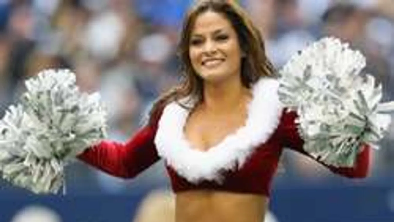 Nem csak a Jézuskát várjuk: szexi csajok a pályán - fotók