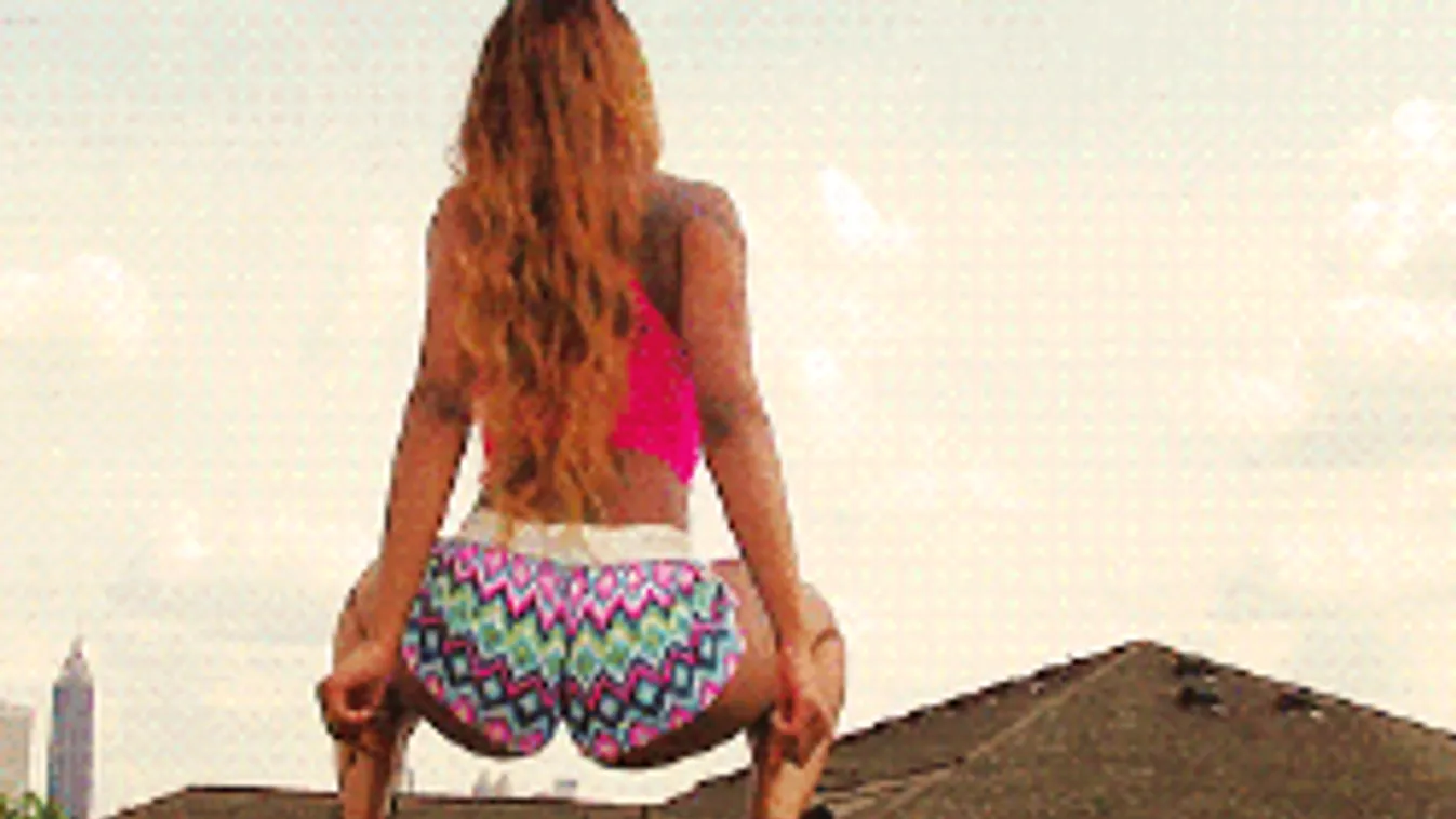 Ilyen fenékrázást még nem láttál! A twerkelés ehhez képest, nyugdíjas torna