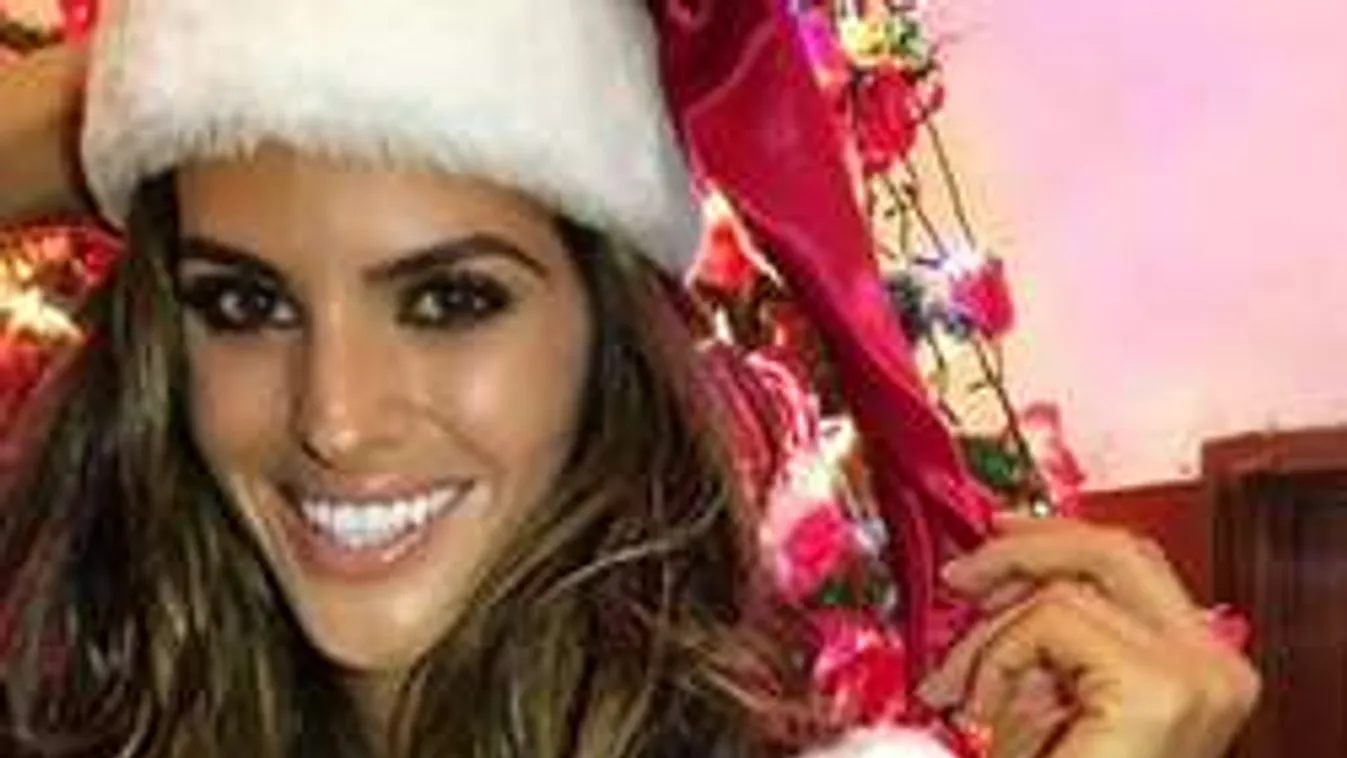 Megmutatta melleit a brazil fehérneműmodell - fotók