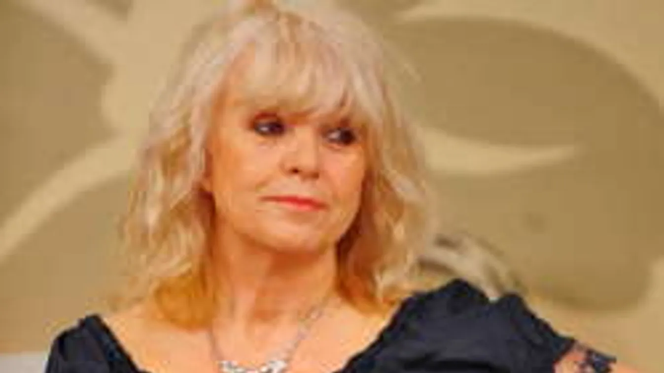 Kiderült, miért szakított 15 év után Csepregi Éva és párja