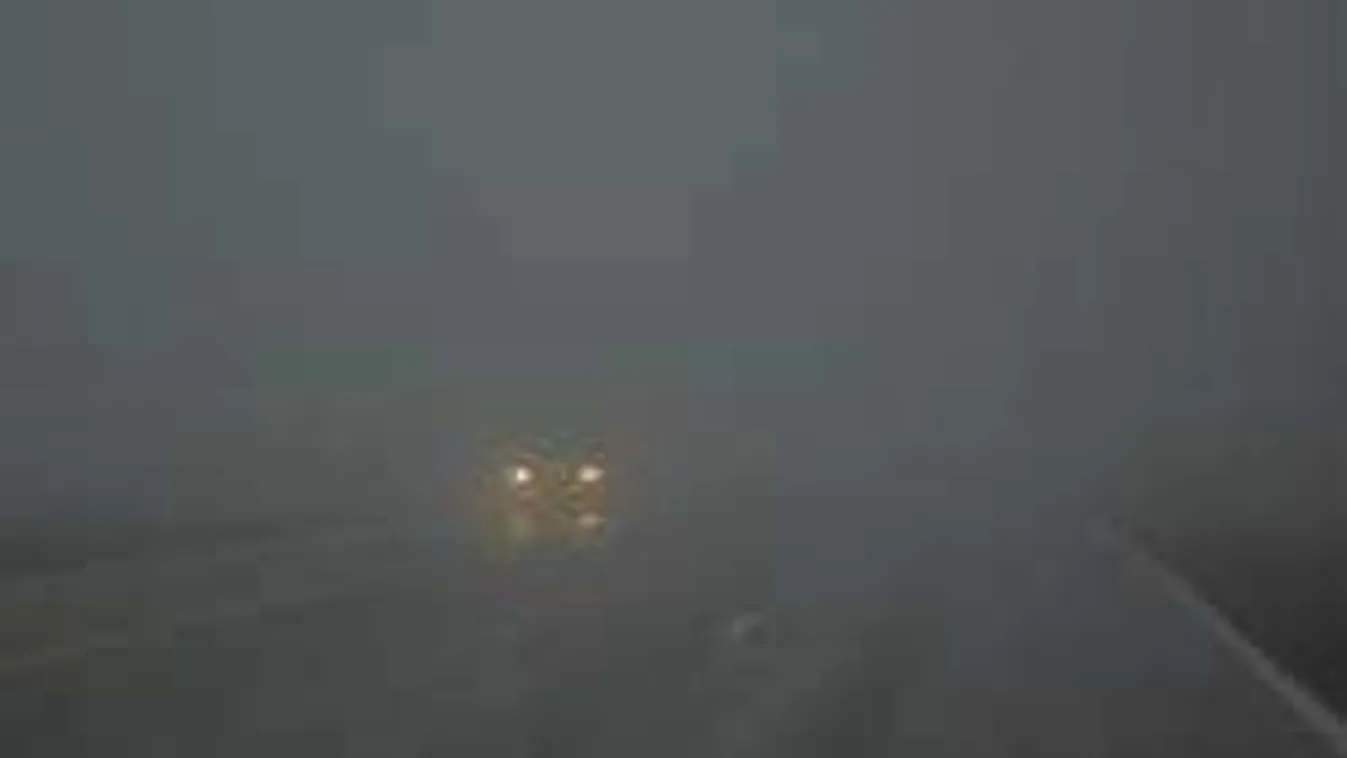 Sűrű, veszélyes köd száll le az éjszaka! Elsőfokú figyelmeztetés!