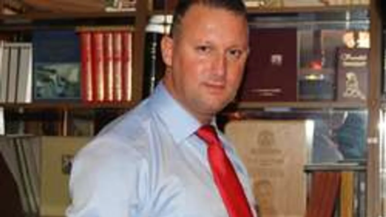 A nap kérdése: Hová tűnt Alekosz?