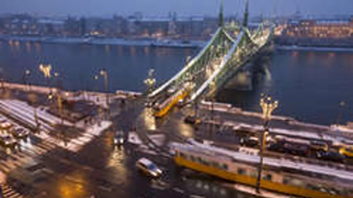 Holnaptól fonódó villamos: káoszt hoz, vagy megújulást?