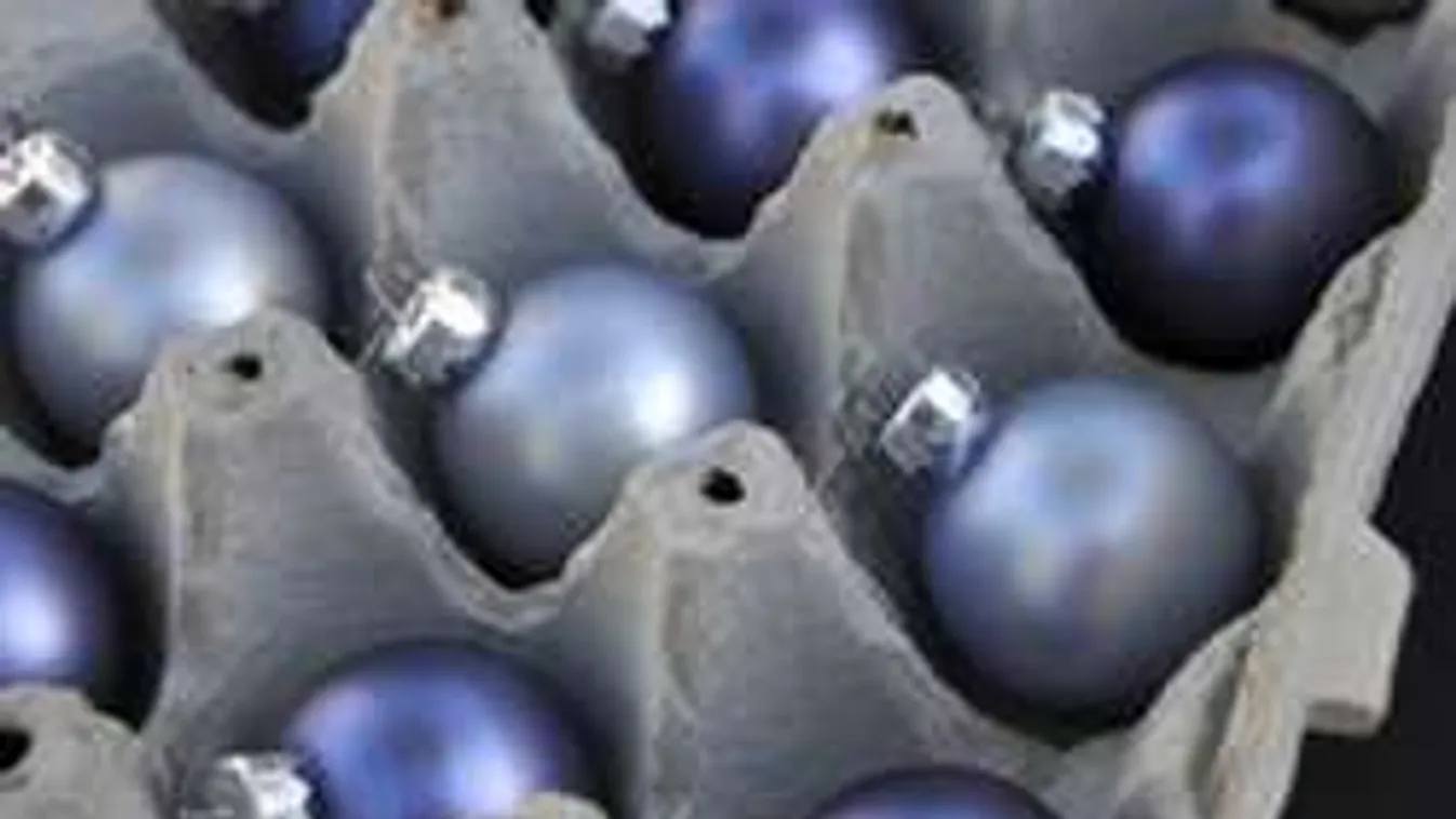 Így pakold el a karácsonyfadíszeket, hogy ne törjenek össze