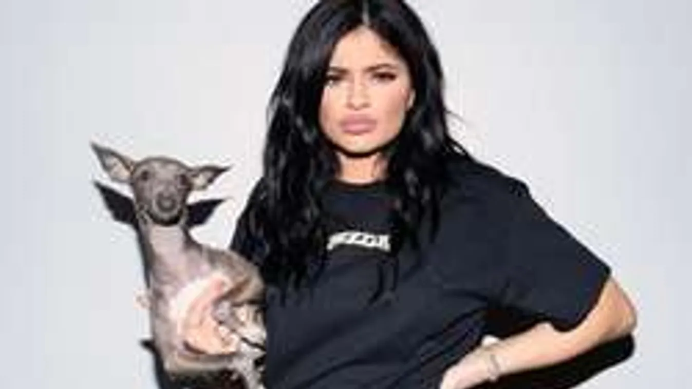 Megmutatta pucér hátsóját az átműtött tinisztár - Videó