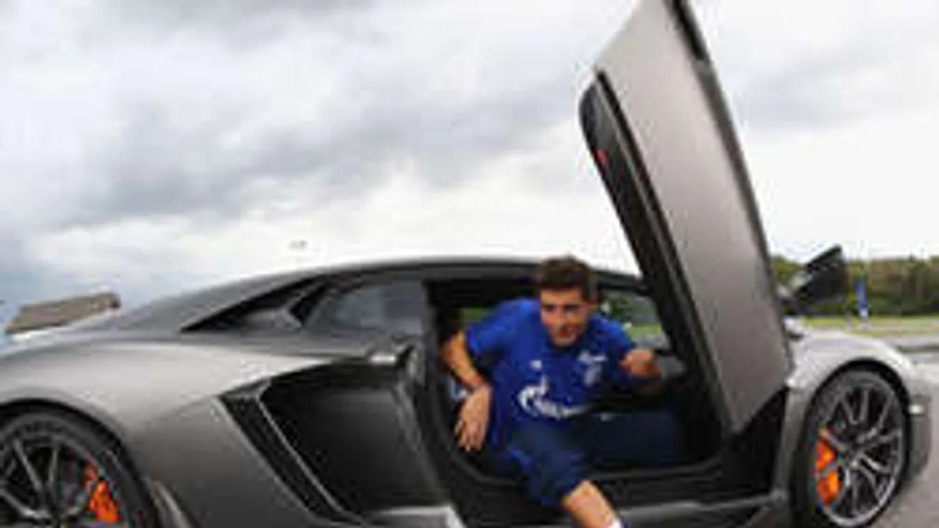 Egymás után törik a Lambókat a futballsztárok