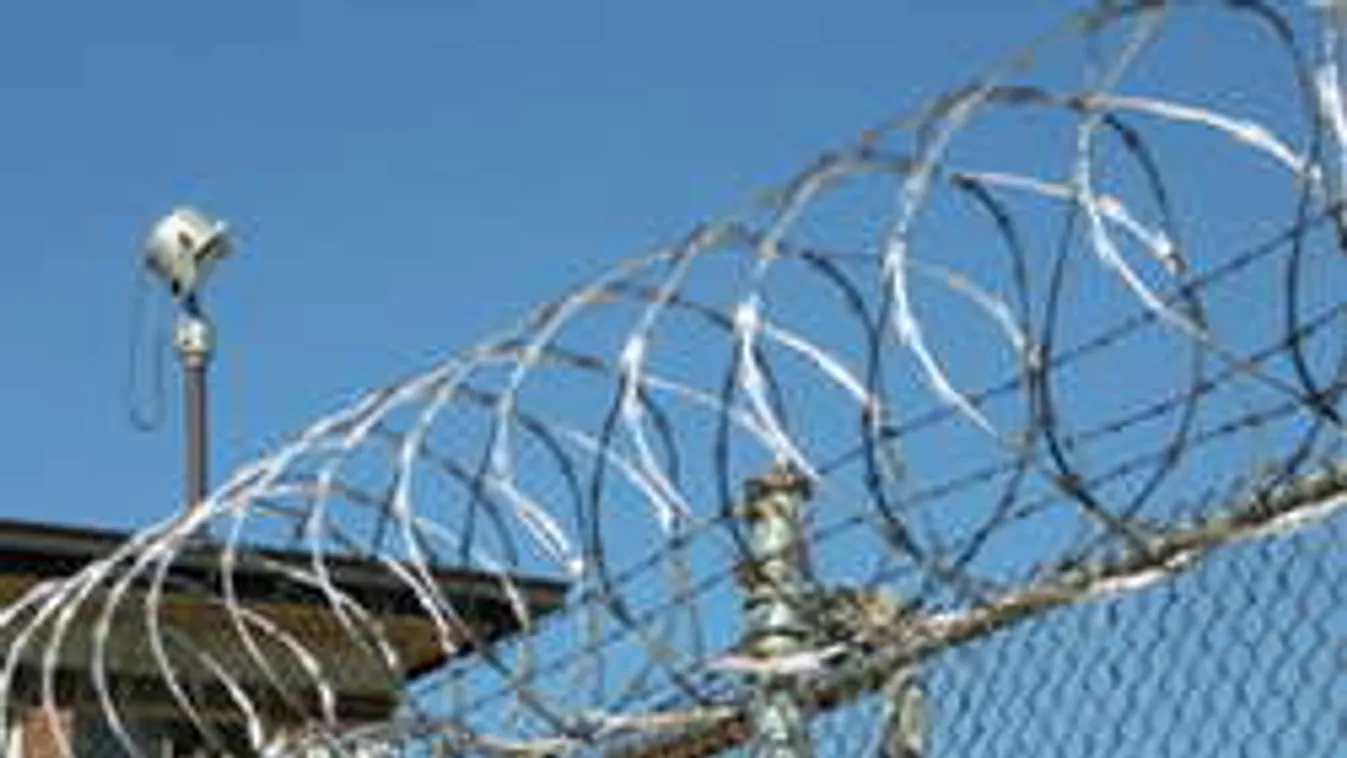 Kegyetlen módon akarta elhallgattatni gyermekét a kecskeméti nő