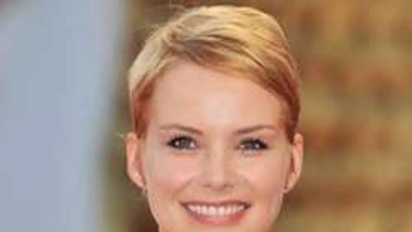 A pasik szerint Osvárt Andrea sokkal szexibb smink nélkül - Fotó