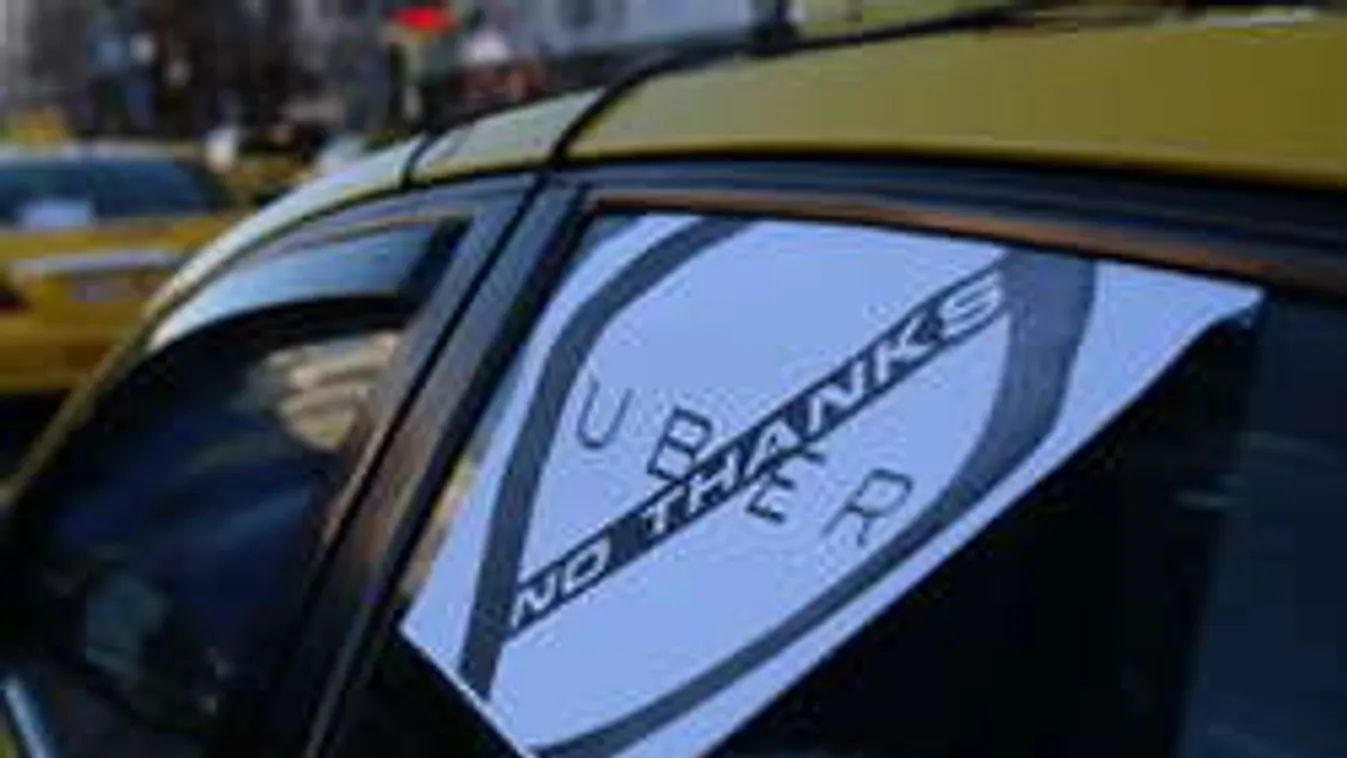 Orrát és bordáját törték a budapesti taxisok egy Uber-sofőrnek