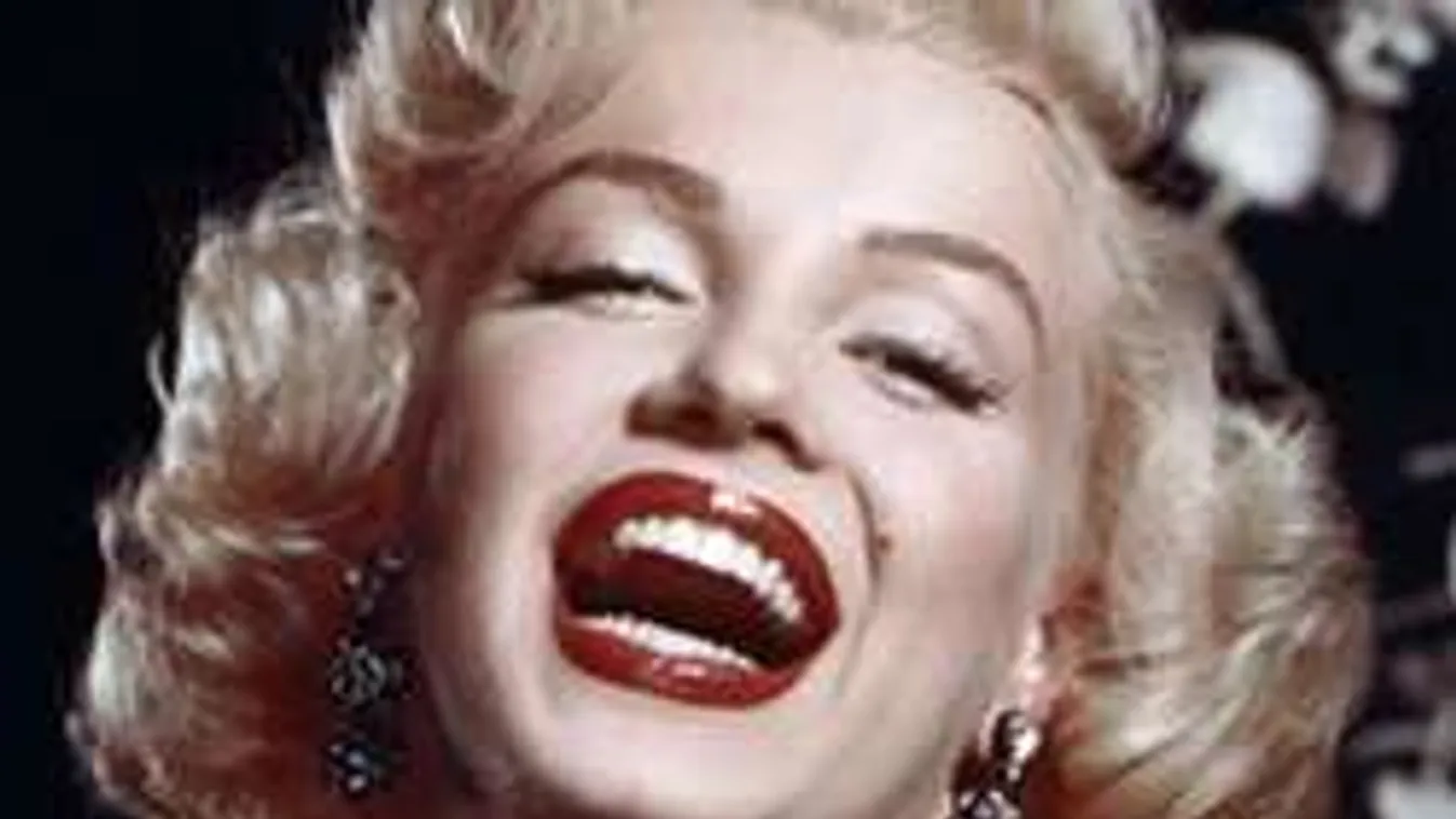 Elképesztő felvételek: Marilyn Monroe jógázás közben még szexibb!