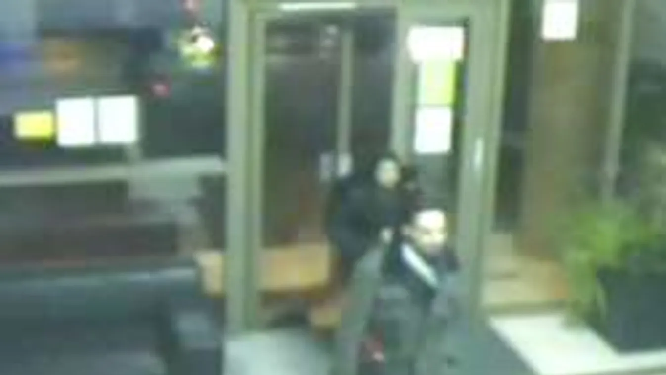 Ez a tolvajpár rabolta ki a mozgássérült budapesti férfit - Fotó