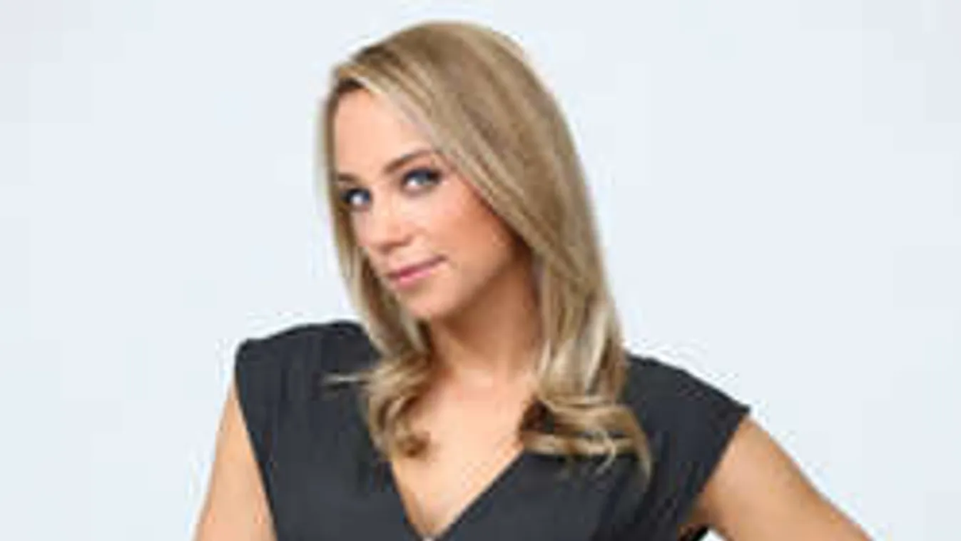 Terhes hasát és melleit is megmutatta a Barátok közt sztárja - Fotó