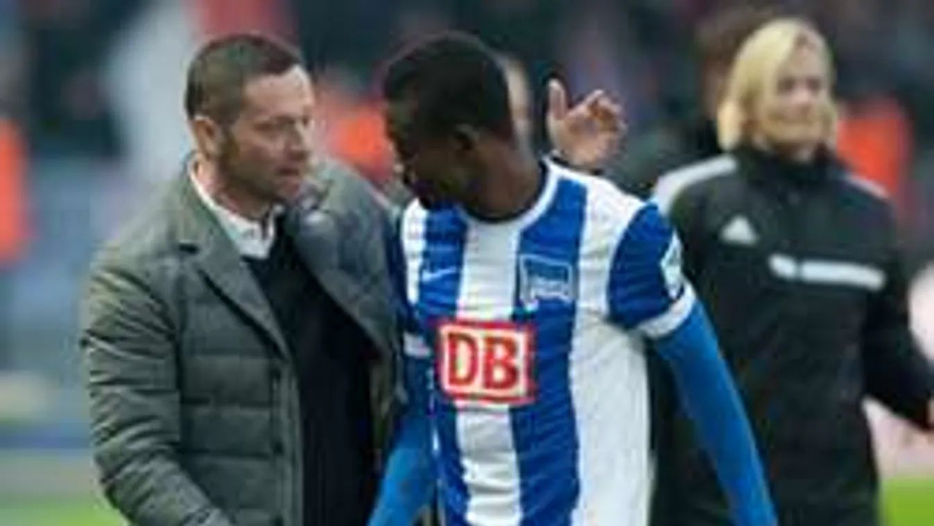 Szexi amerikai sztár segít Dárdainak - fotók