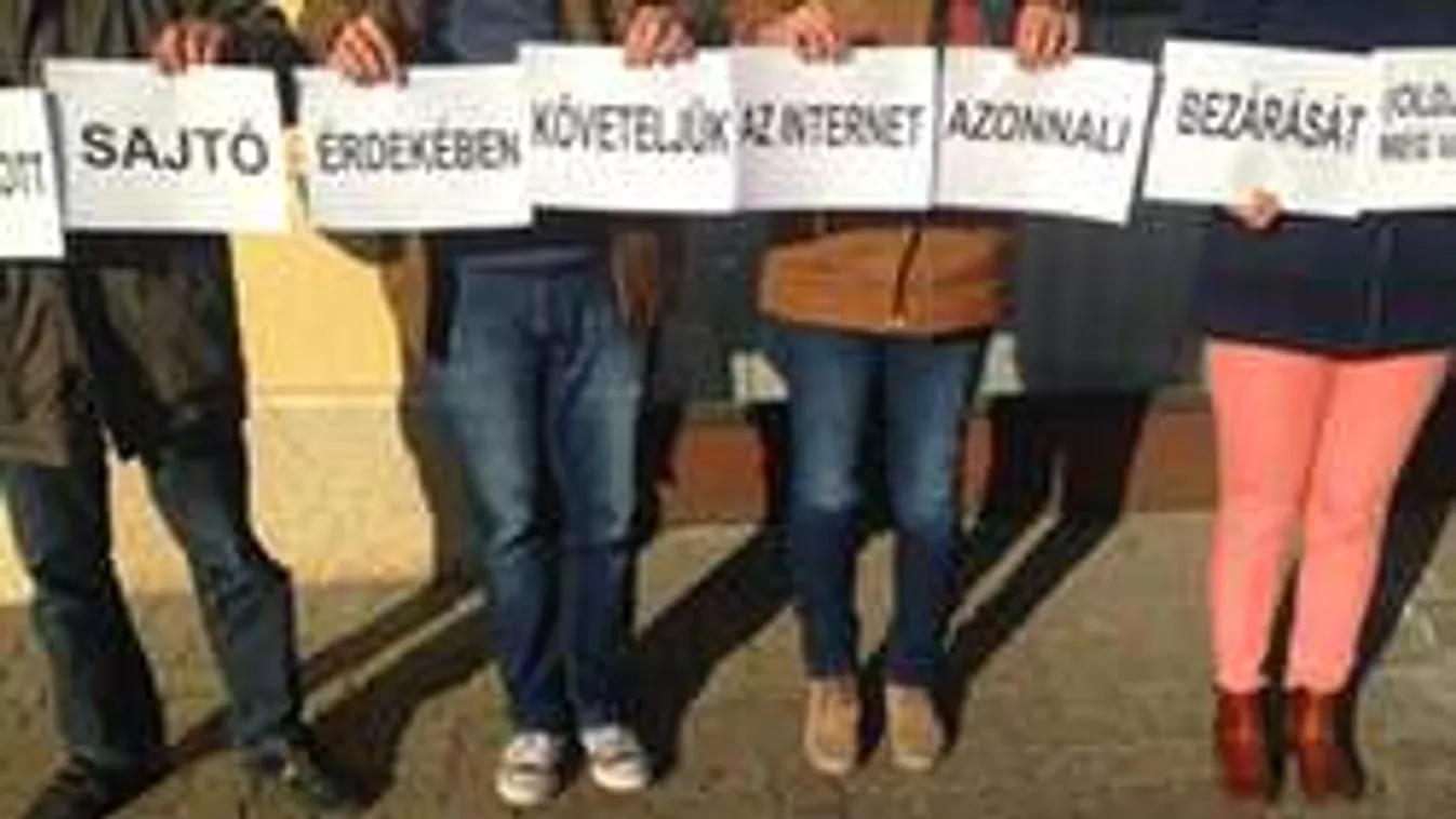 Az internet azonnali bezárását követelik Pécsett
