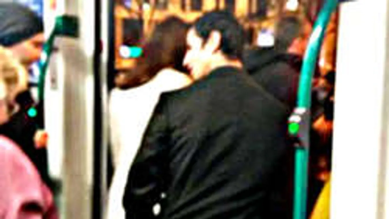 Évek óta rettegésben tartja a nőket a körúti villamos réme - Fotó