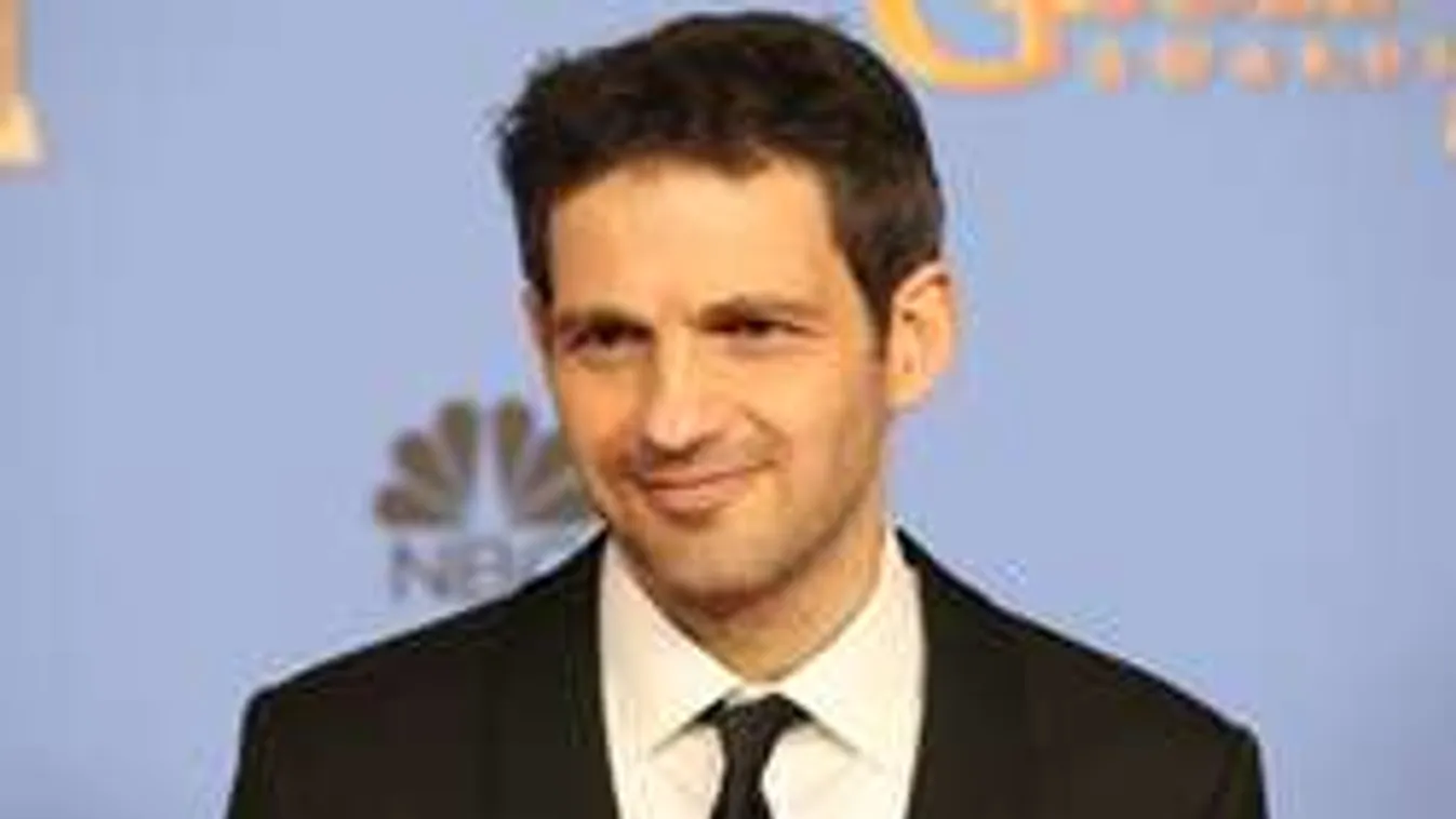 Betiltott punkzenekarból indult, ma a világ ünnepli a magyar színészt