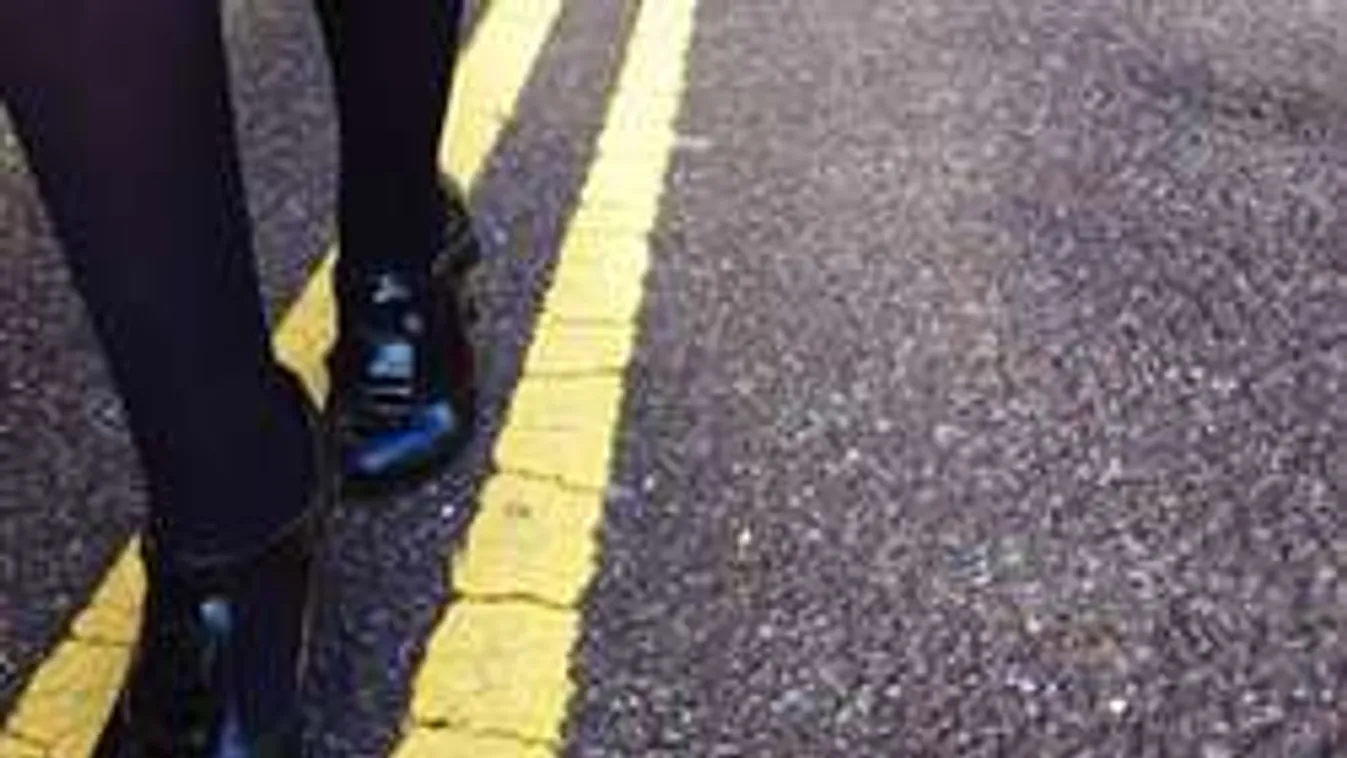 Ittas vezetésért tartóztatták le az amerikai alkoholvérű nőt!