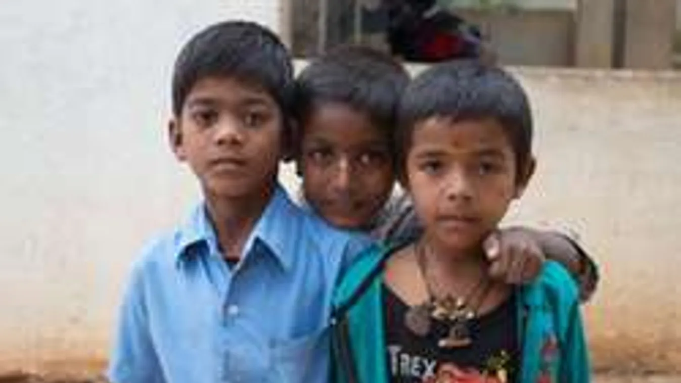 Döbbenet, hogy hívják a gyerekeket ebben a faluban!