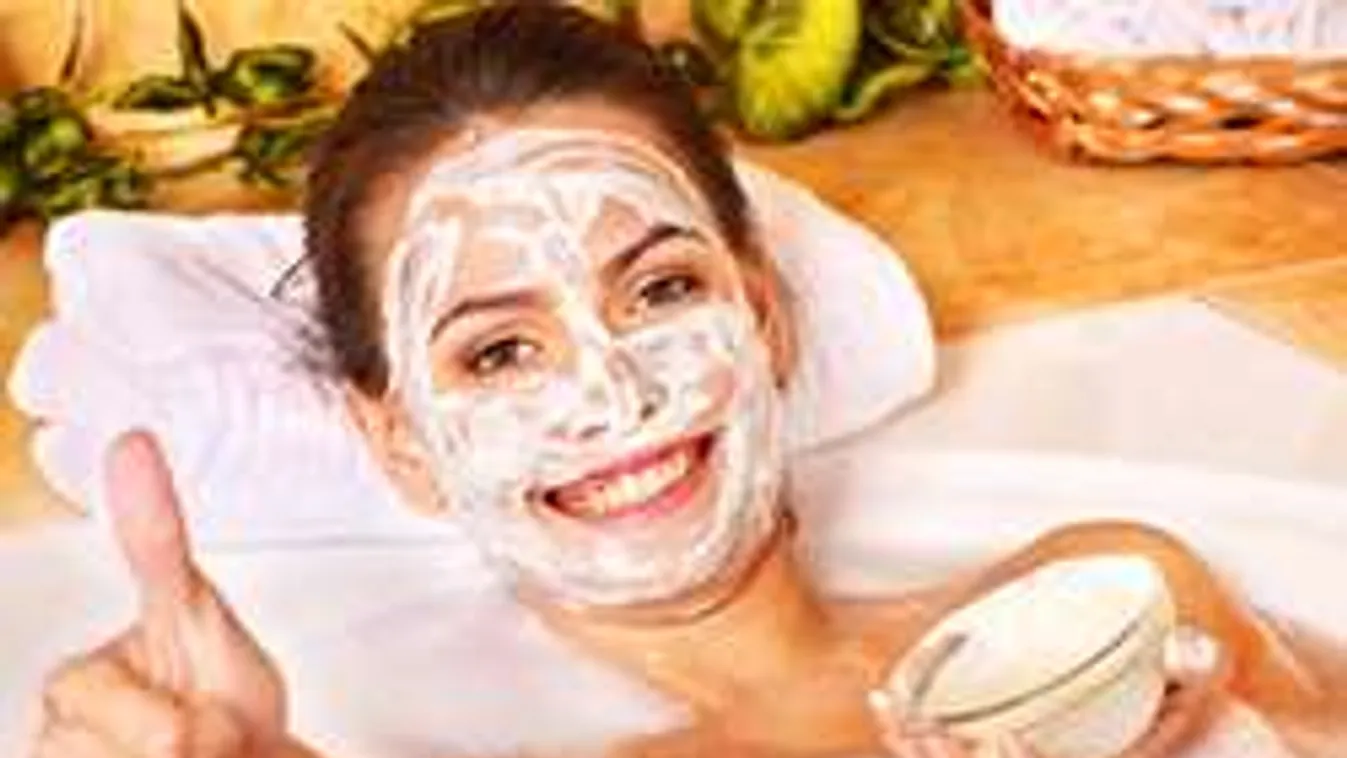 Ezzel keverd össze a szódabikarbónát, és gyönyörű lesz az arcod!