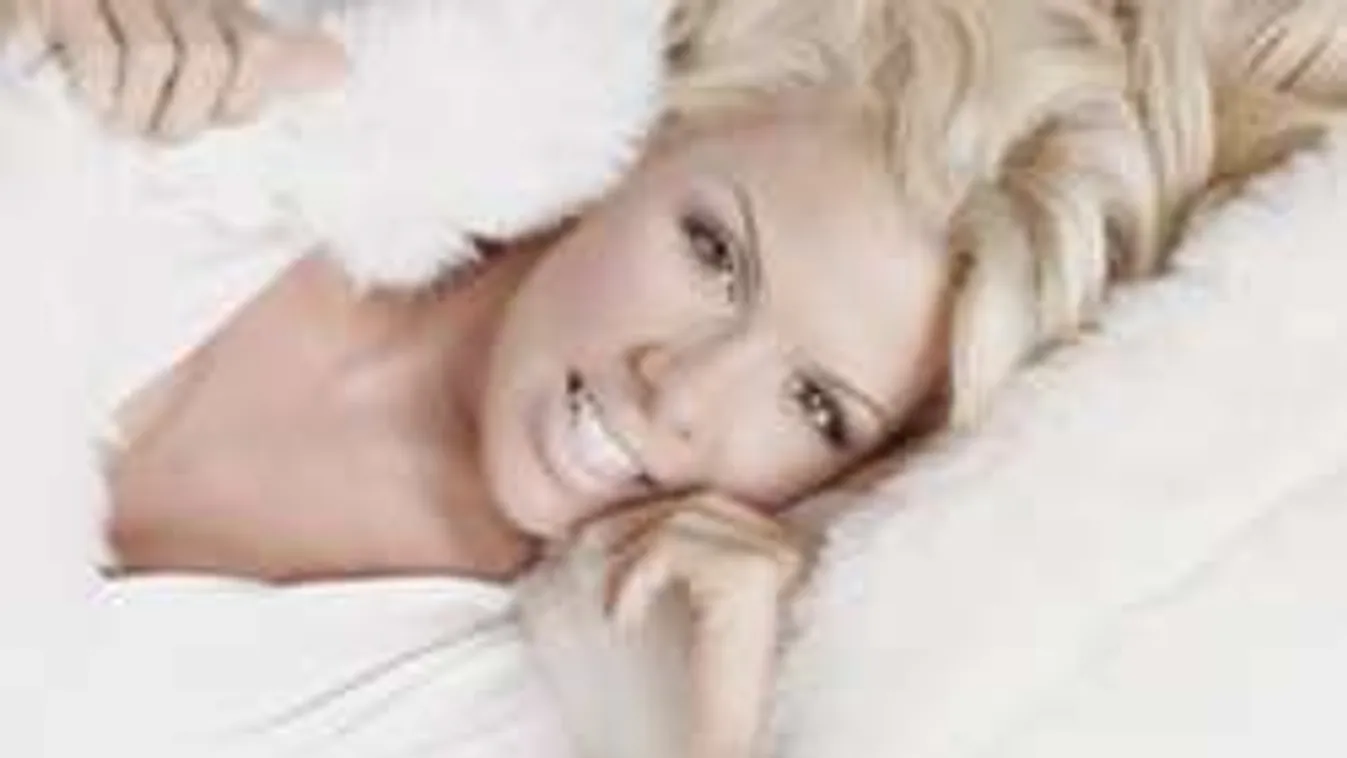 Vörös bugyiban mutatott be dögös táncot a TV2 sztárja - Videó