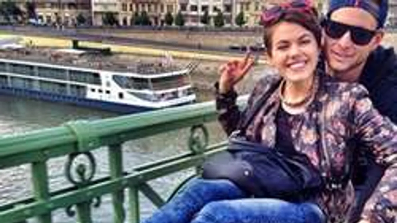 Istenes Bence már egy percre sem hagyhatja magára a várandós Adélt