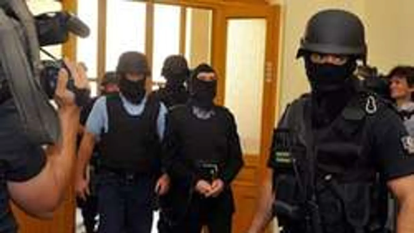 Újra Magyarországon az Aranykéz utcai robbantás vádlottja