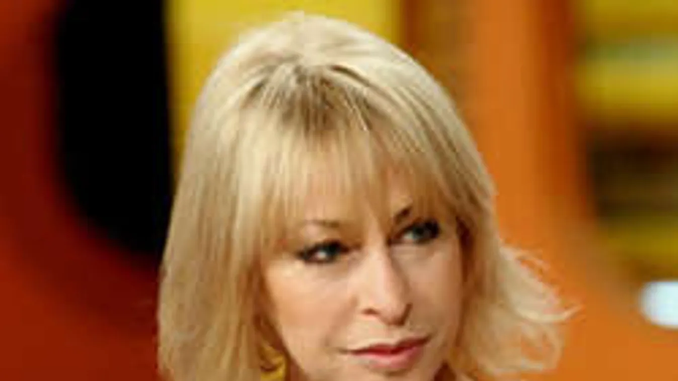 Láttad már szexi melltartóban Ungár Anikót? - Fotó