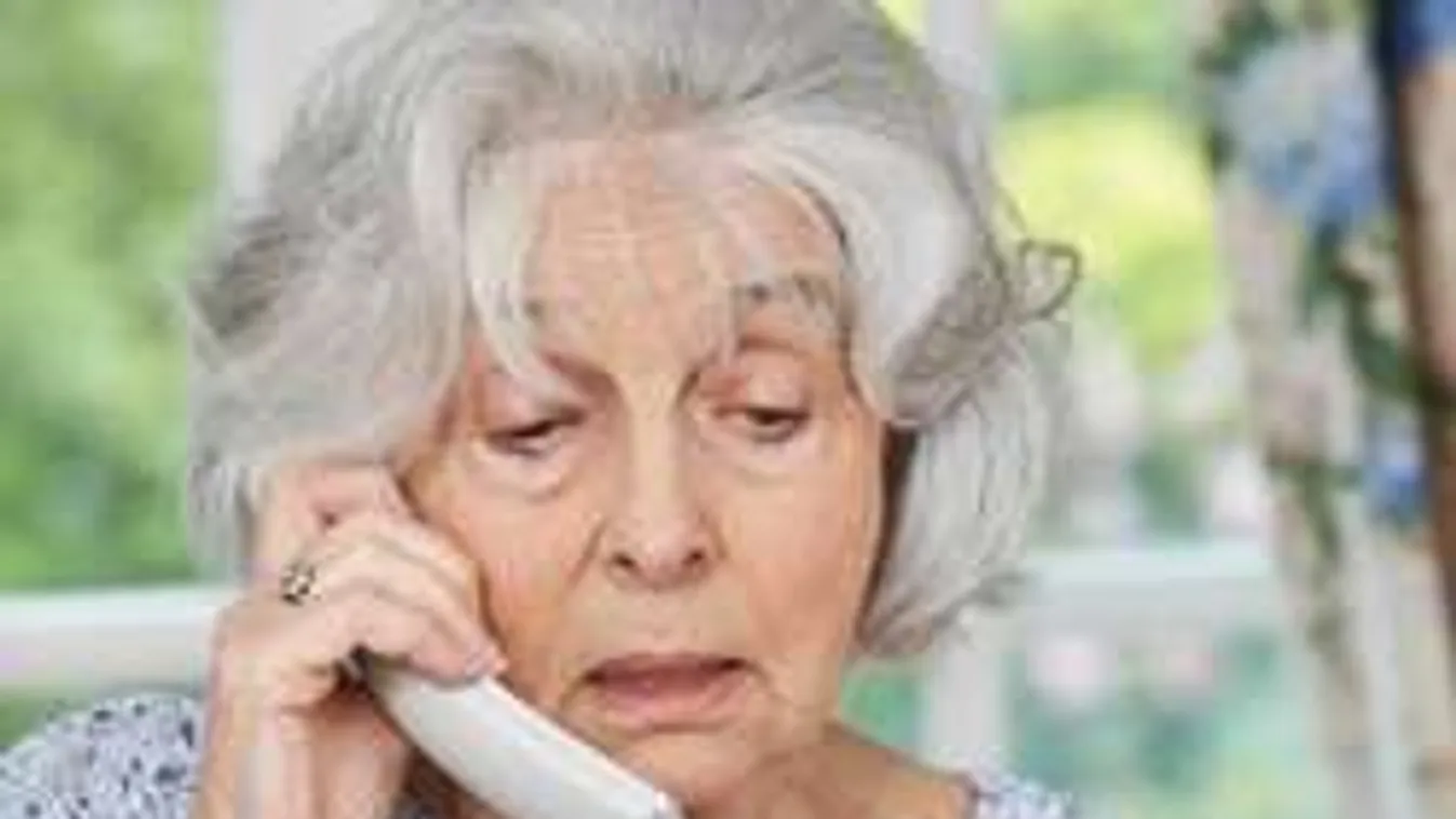 Rengeteg az "unokázós" csaló, célkeresztben az idős nagyszülők!