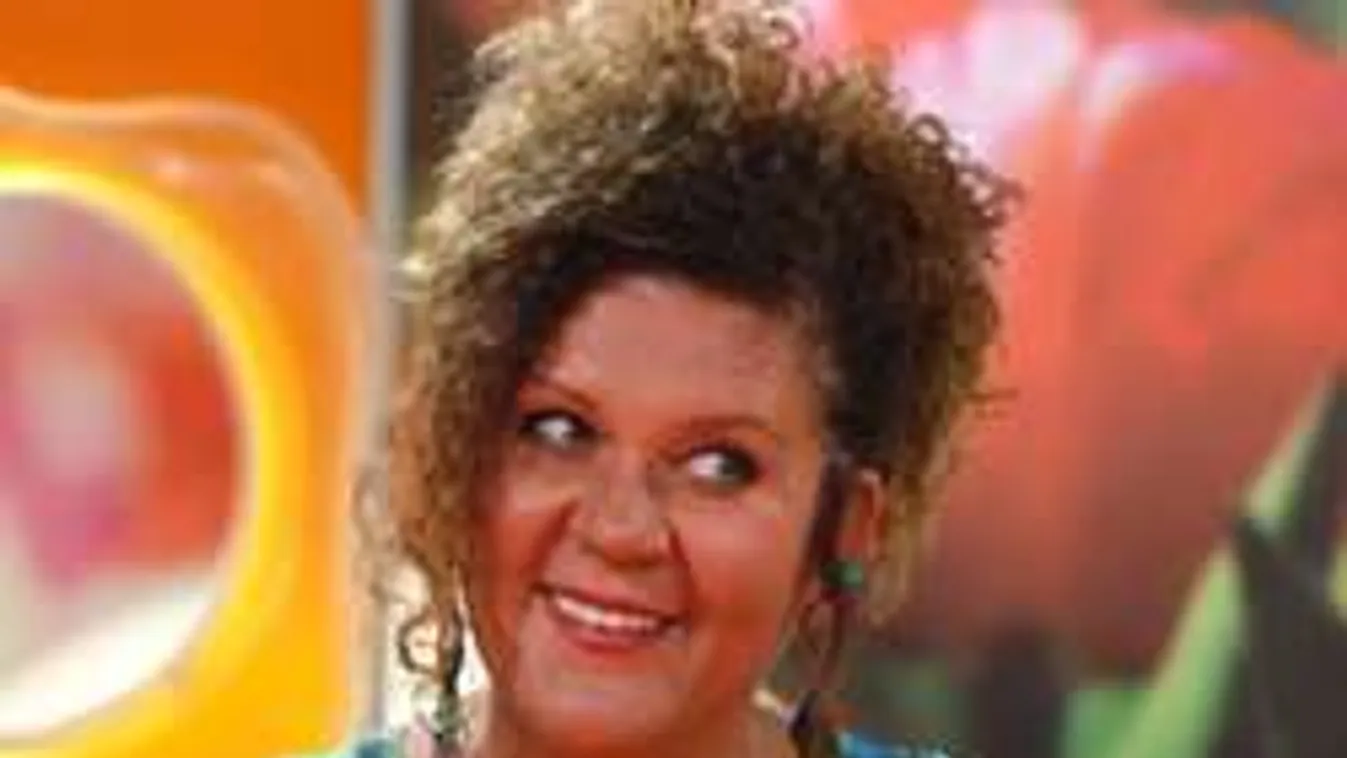 Soma intim együttléteket szervez a hétvégékre! Te bevállalnád?