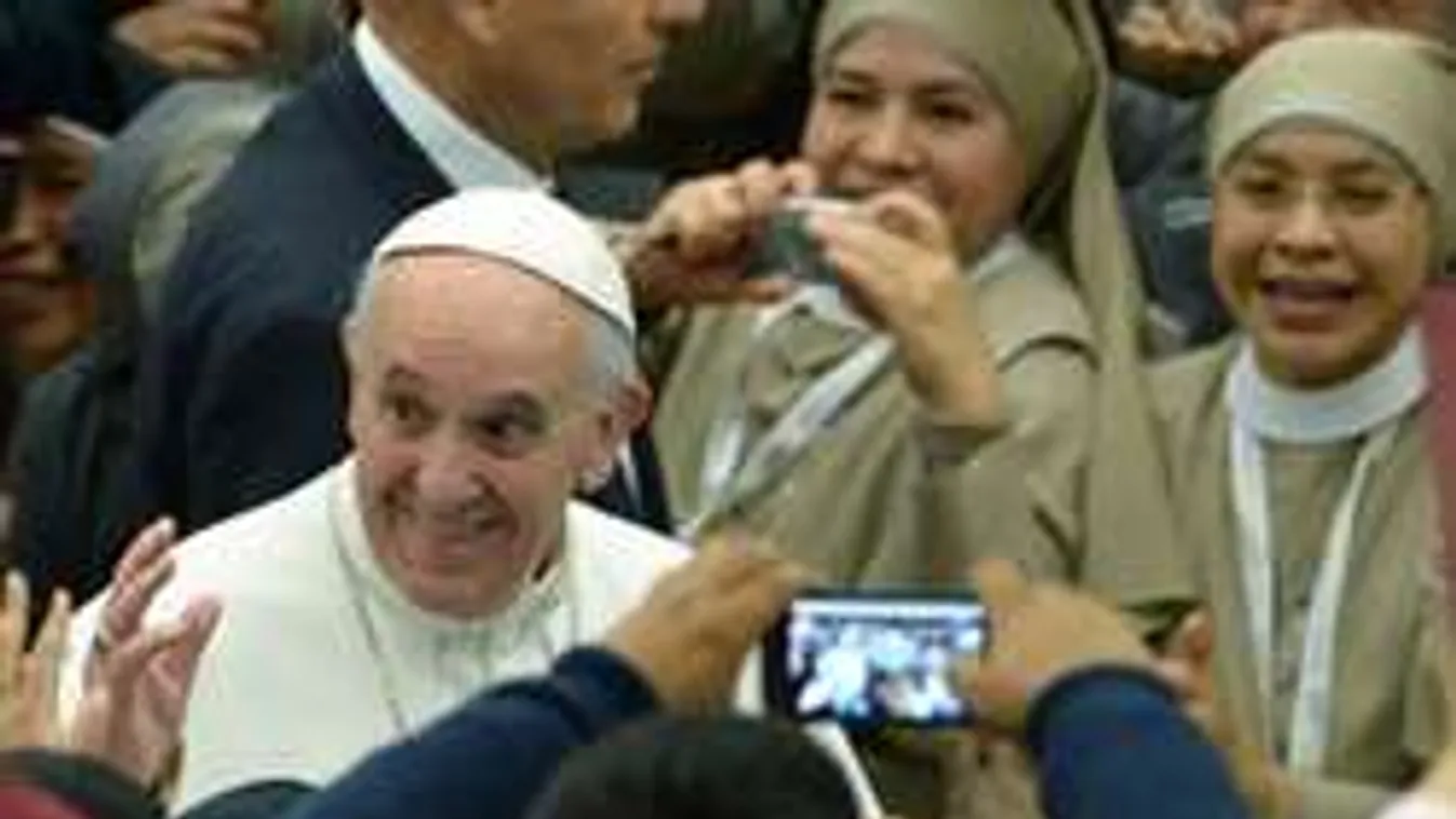 Filmszerepet vállalt Ferenc pápa!