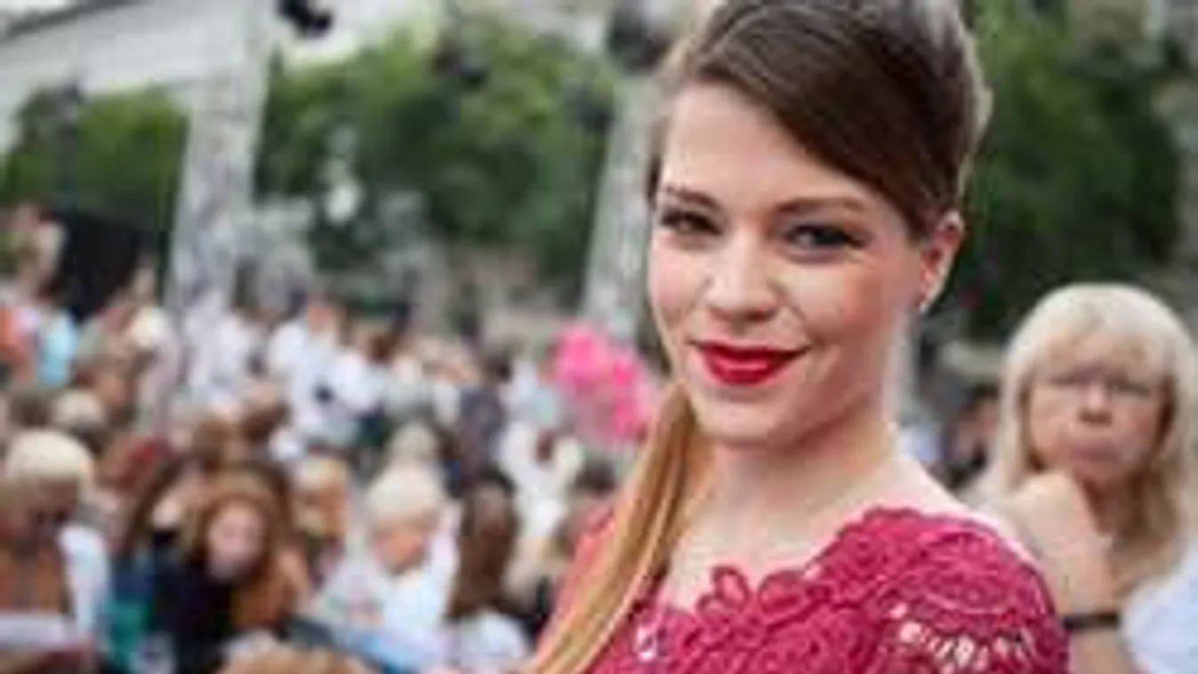 Még több izgalmas részlet az énekesnő esküvőjéről