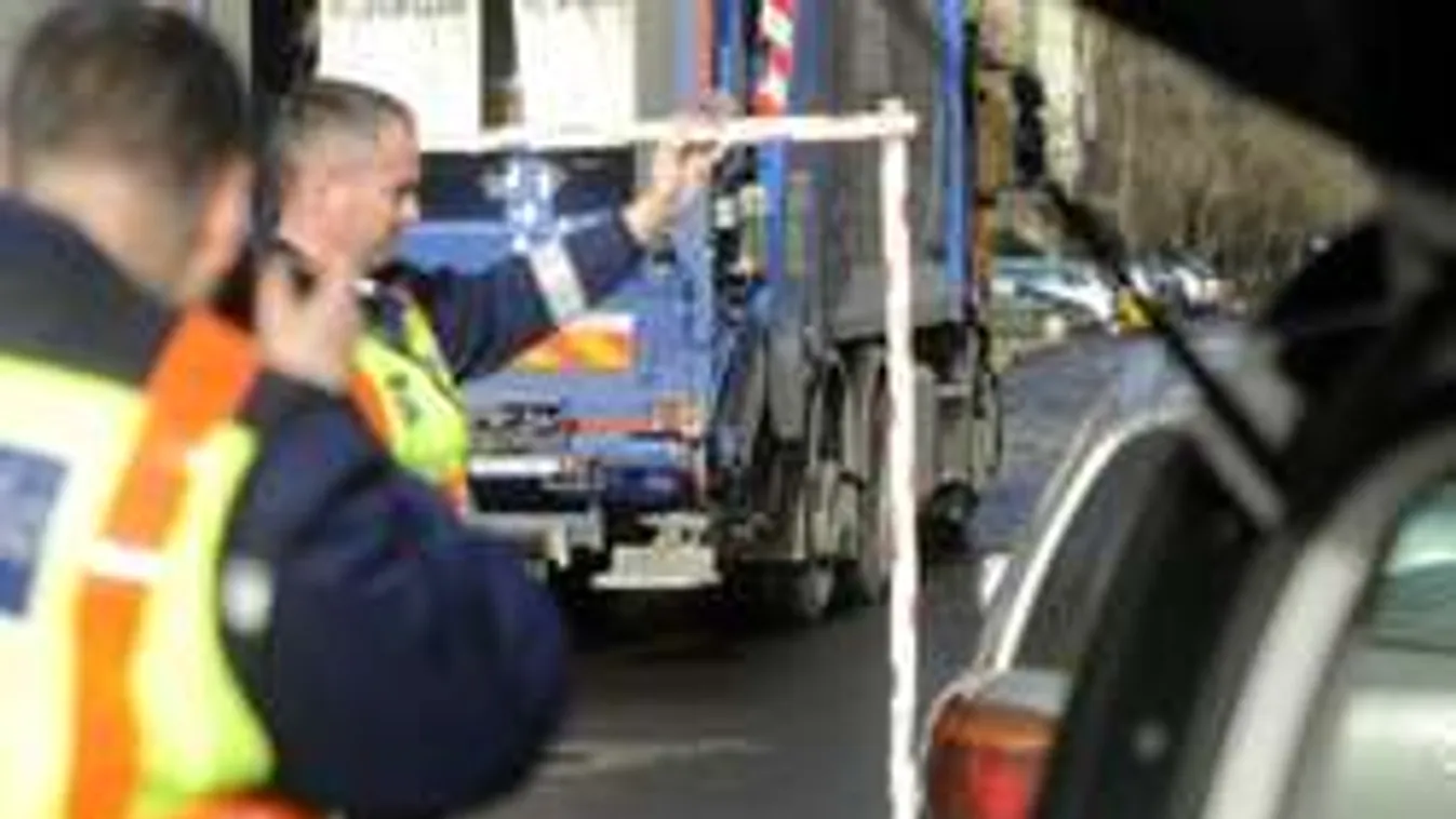 Figyelj jobban! Ma már három gyalogost is elgázoltak - sokkoló fotók!