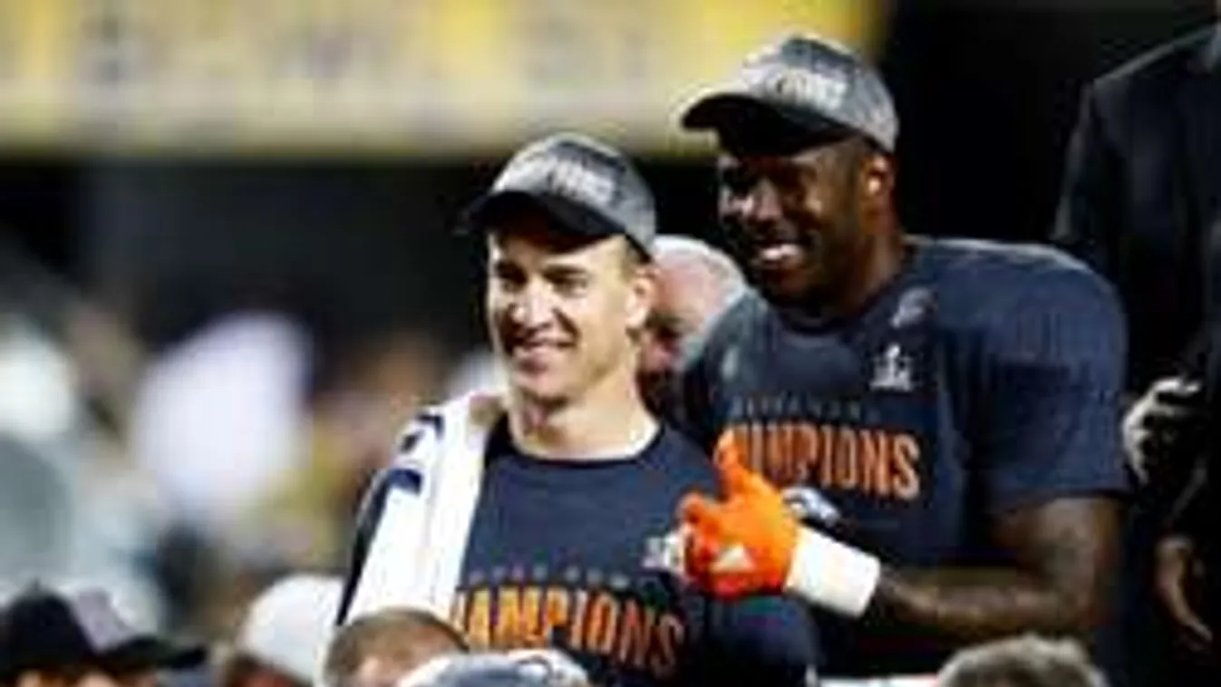 Meztelen csajokkal ünnepel a legjobb focista