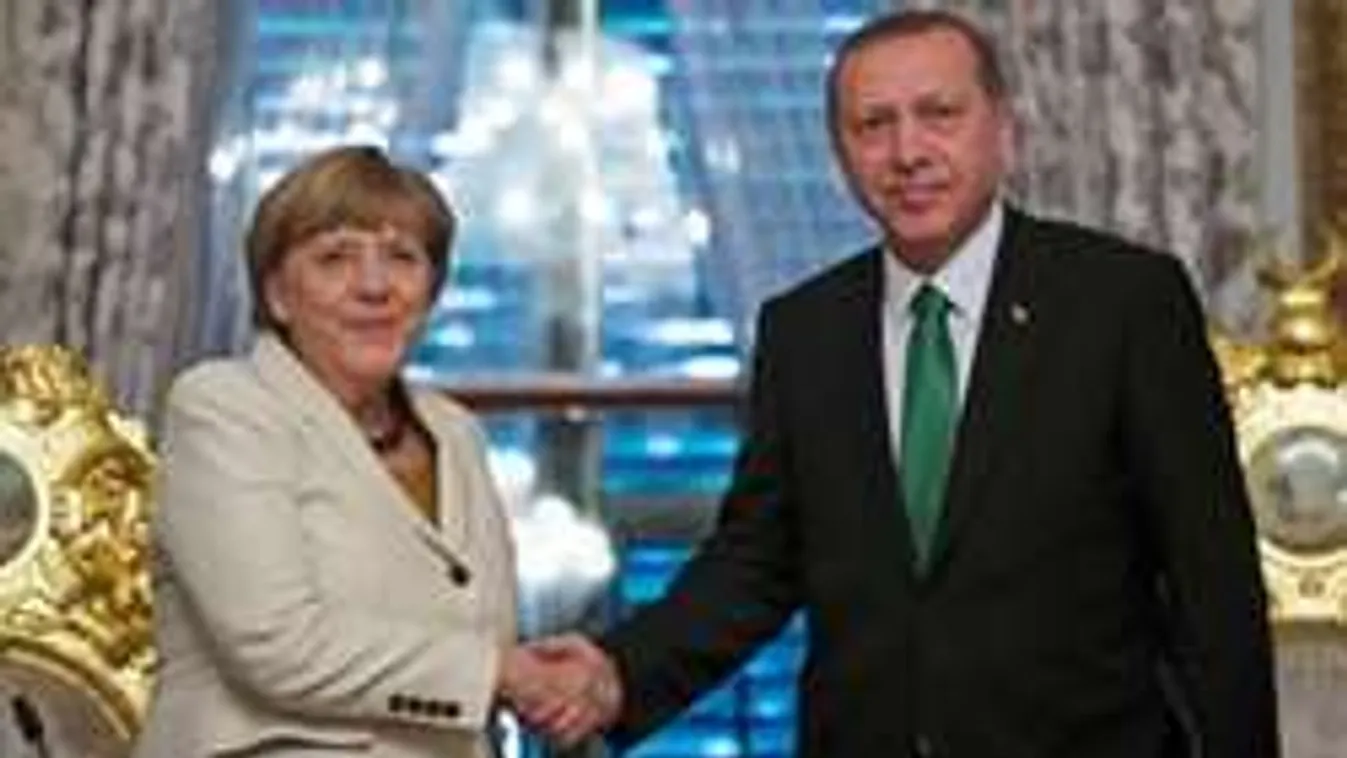 Titkos német-török paktum! Merkel ismét a mi bőrünkre alkudozott?