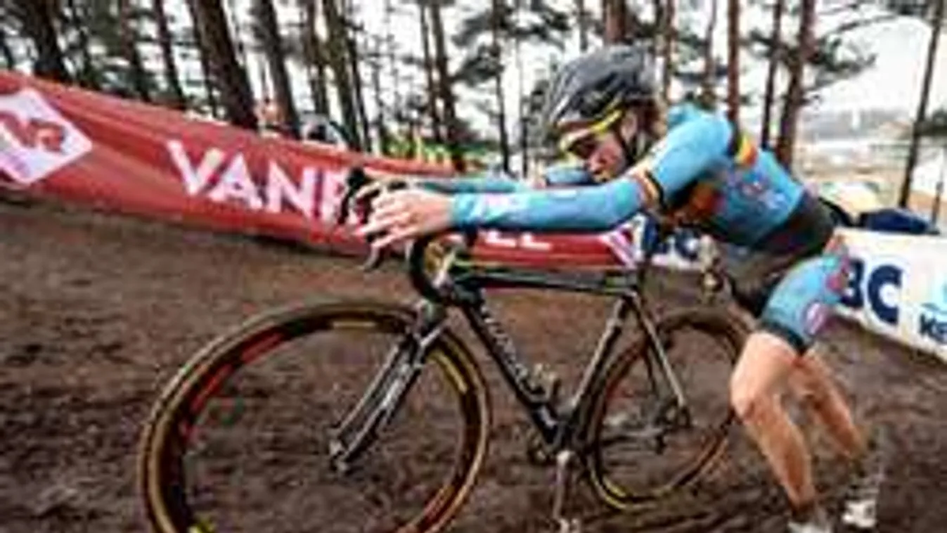 Biciklinek álcázta a motort a kerékpárversenyző!