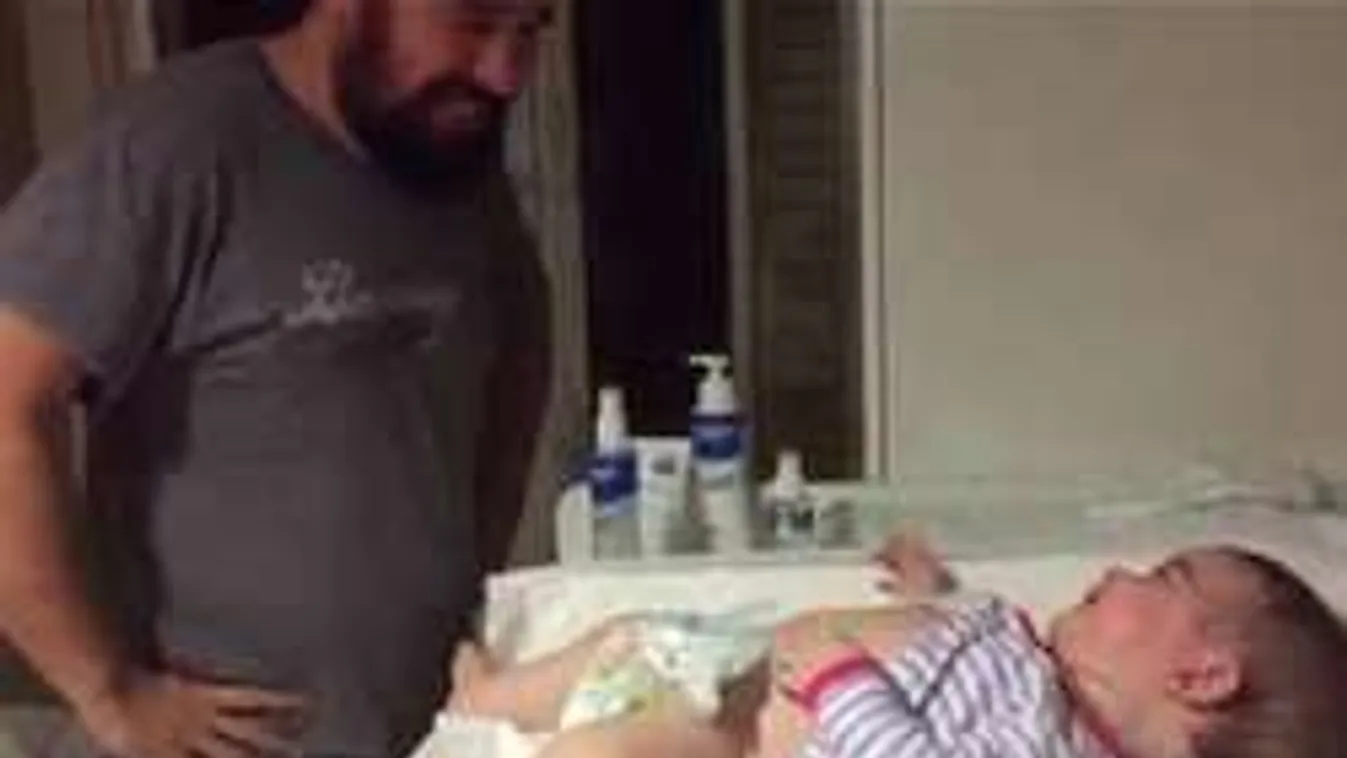 Ezt látnod kell: A hős apuka a lehetetlenre vállalkozott! - videó